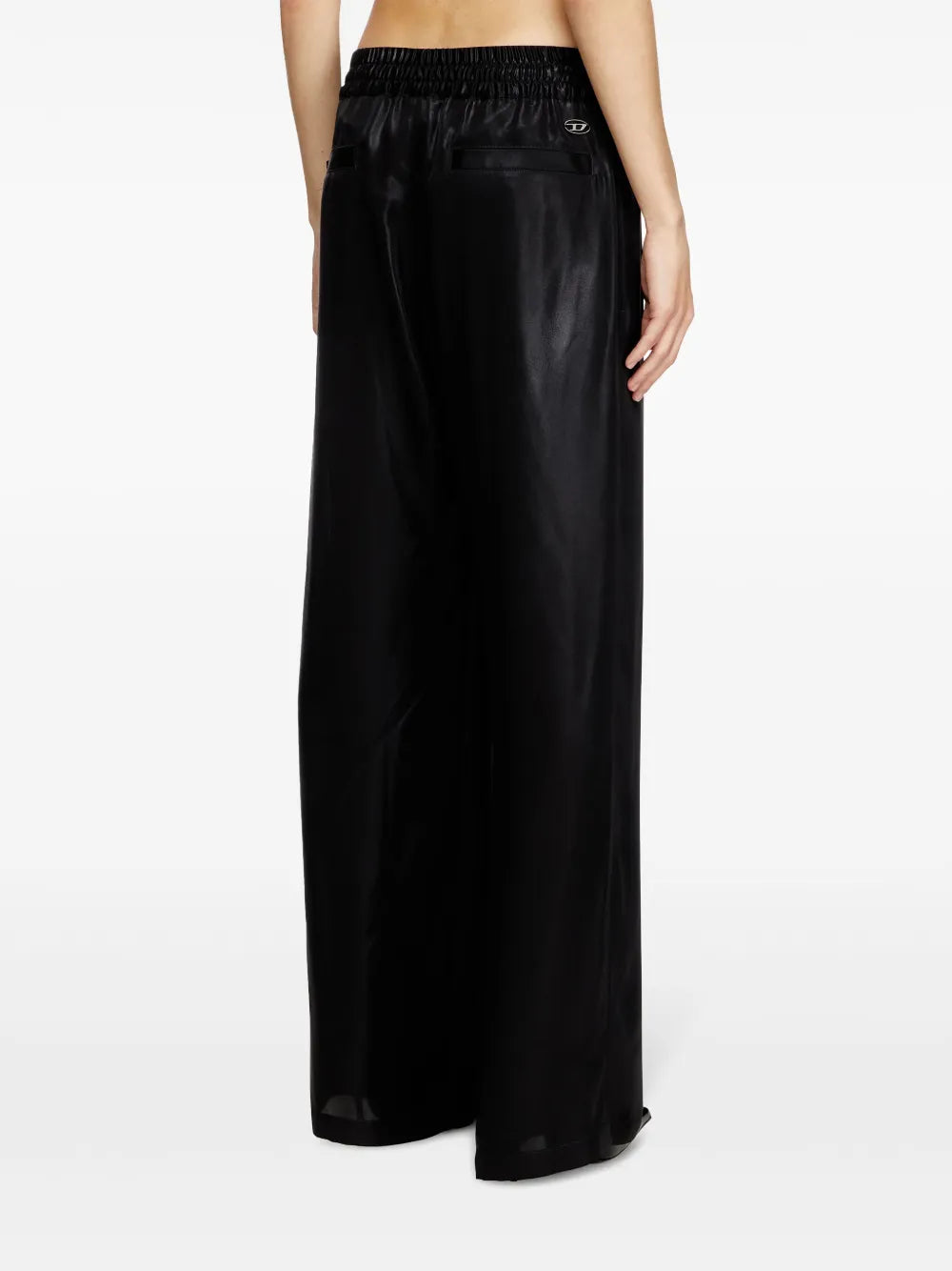 black trousers, fluid trousers, satin finish, P-Dreyer, women's fashion