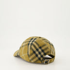 Image of Check Patterned Cap by Burberry for Unisex - Season Autumn-Winter 2024 - Detail View 5