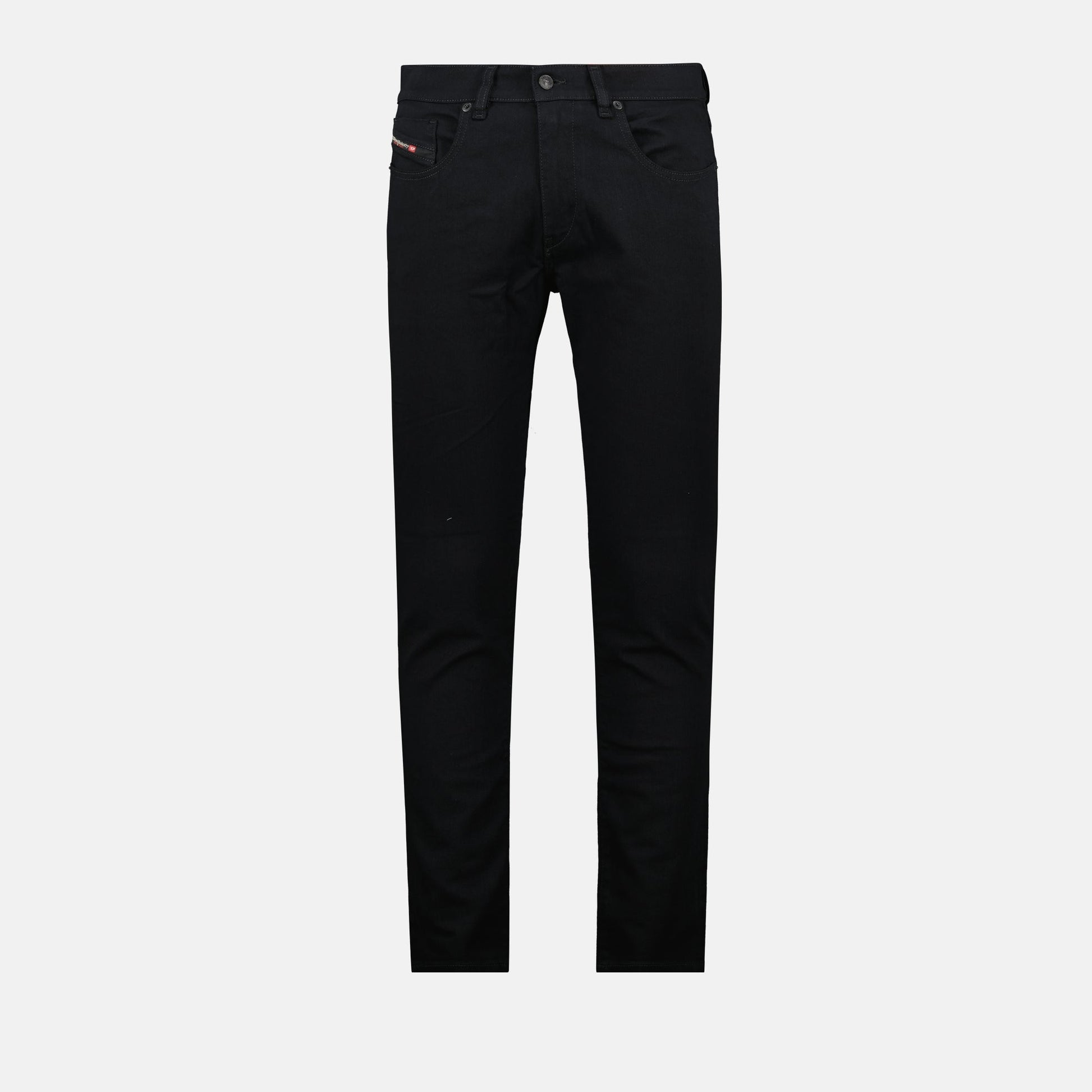 slim jeans, black denim, modern fit jeans, versatile style, stylish denim