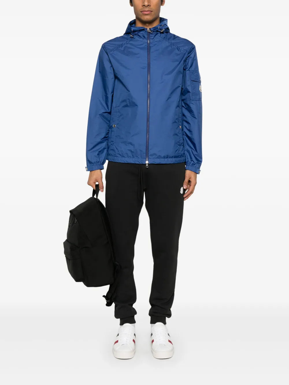 ネイビー フード付きウィンドブレーカー - Moncler | WE IN STYLE ネイビー フード付きウィンドブレーカー - Moncler | WE IN STYLE