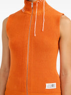 Image of Ribbed Design Zip Vest by Mm6 for Women - Season Spring-Summer 2025 - Model view 4