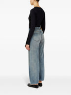 Imagen de pantalón vaquero de pierna ancha de Mm6 para mujeres - Temporada primavera-verano 2026 - Vista del modèle 4