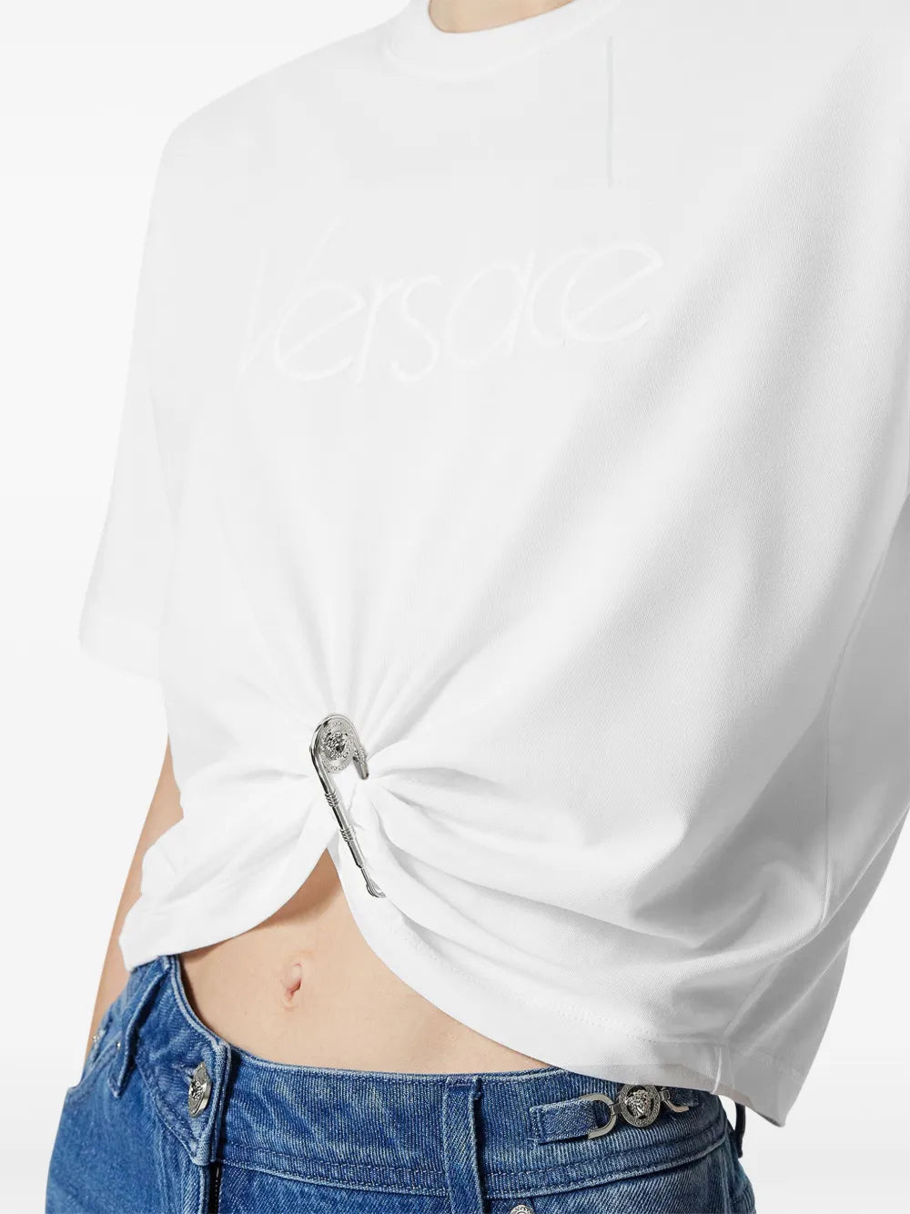 crop t-shirt, safety pin detail, white cotton tee, round neckline, everyday elegance