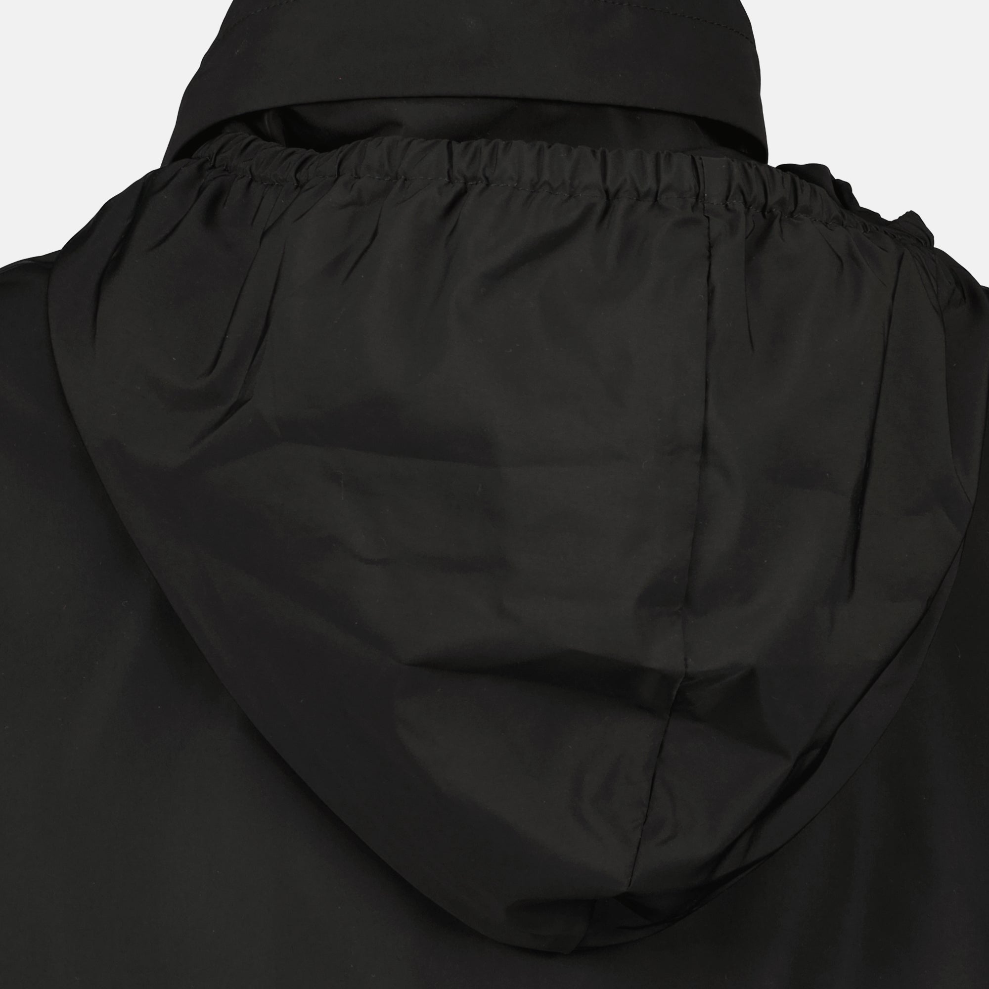 Image of Enette Short Parka by Moncler for Women - Season Spring-Summer 2026 - Detail View 2