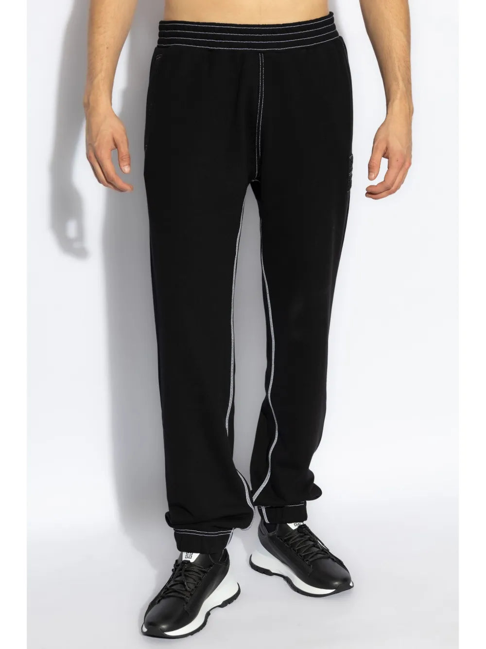 Image de pantalon de jogging en coton avec logo de Givenchy pour hommes - Saison printemps-été 2025 - Détail Vue 1