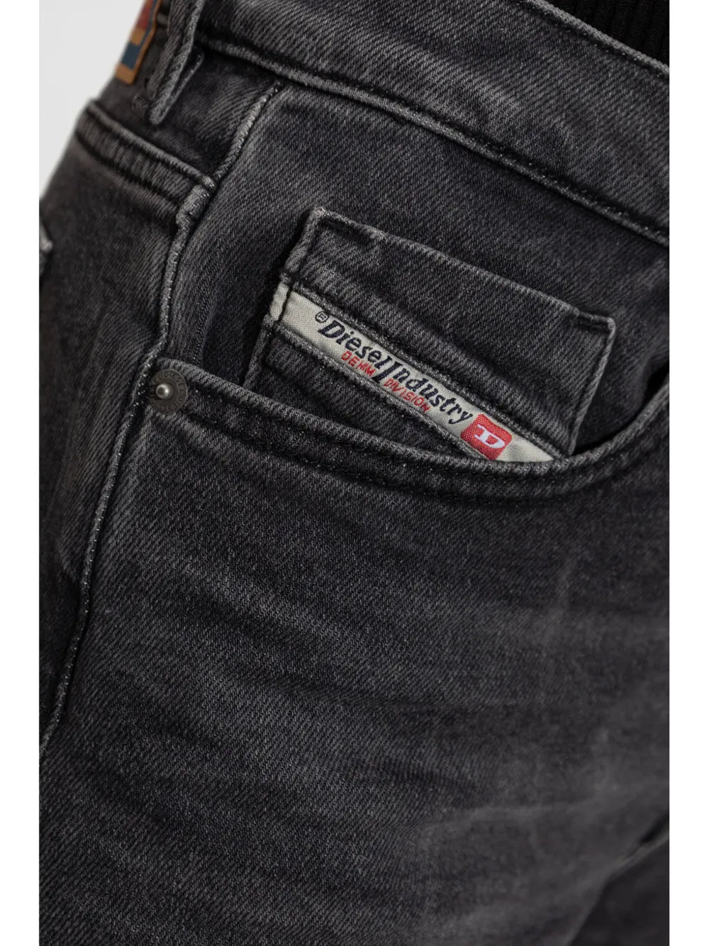 Diesel jeans, wide cut jeans, black denim, relaxed fit, five-pocket design