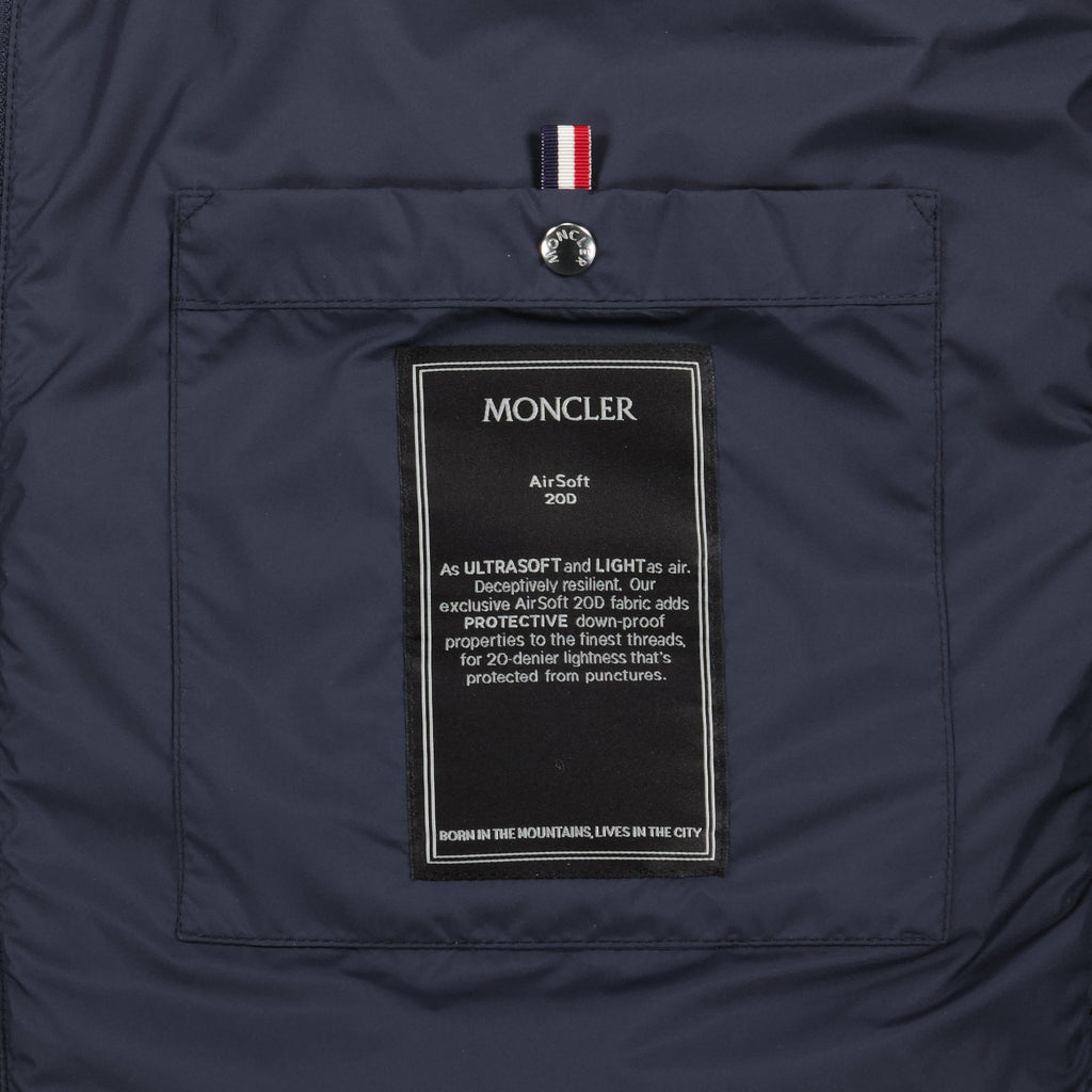 Image of Luchtal Vest by Moncler for Men - Season Spring-Summer 2026 - Detail View 2