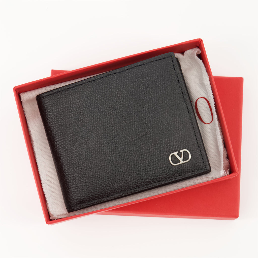 black leather wallet, VLogo wallet, Valentino Garavani, men’s accessories, luxury wallet