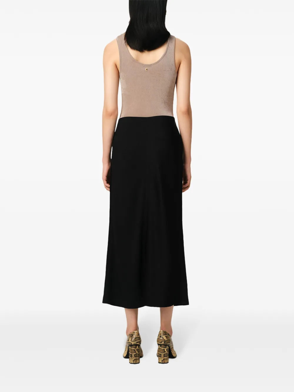 black midi skirt, AMI Paris, women's fashion, Viscose crêpe, Spring-Summer 2025