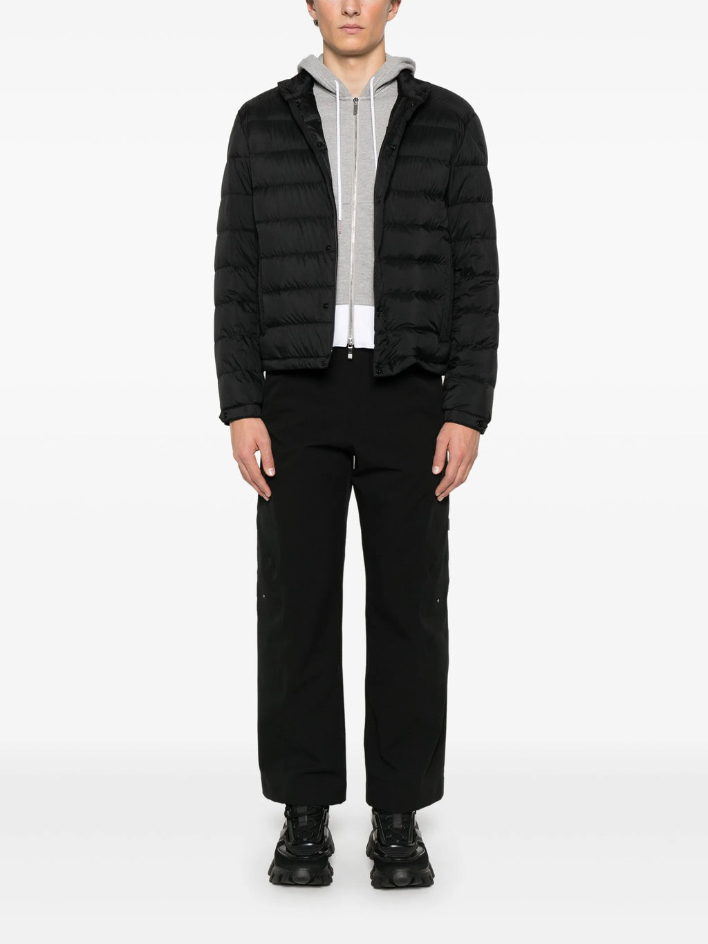 Image of Doudoune Selves Noir by Moncler for Men - Season Spring-Summer 2026 - Model View 1