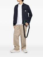 Immagine della camicia overshirt in gabardine di Moncler per uomini - Stagione Primavera-Estate 2026 - Vista del modello 1