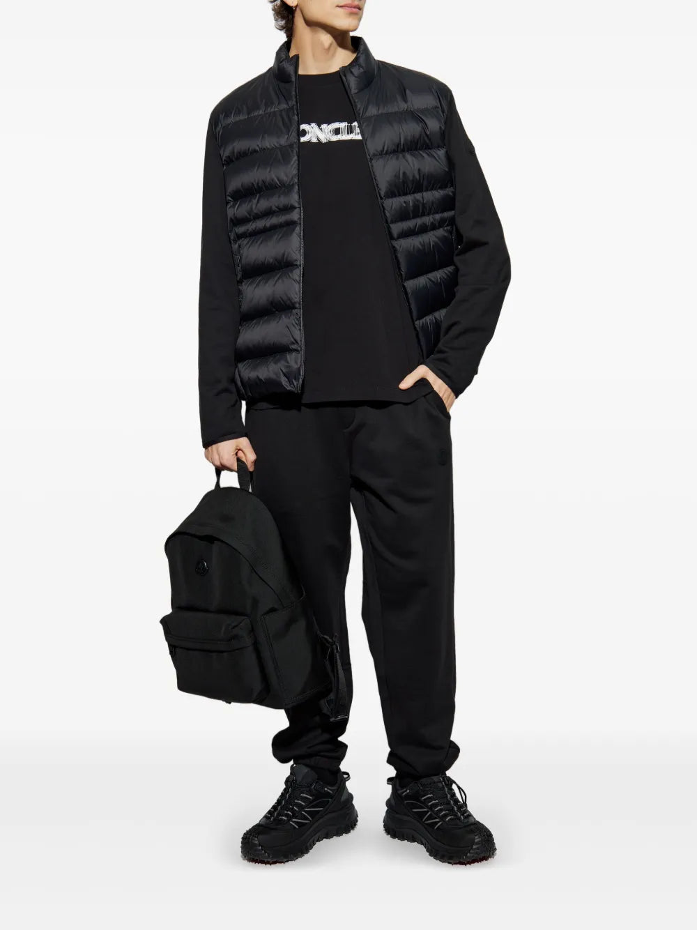 Imagem da t-shirt preta com logo da Moncler para Homens - Temporada Primavera-Verão 2025 - Vista traseira