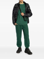 Image du T-shirt logo vert de Moncler pour hommes - Saison Printemps-Été 2025 - Vue arrière