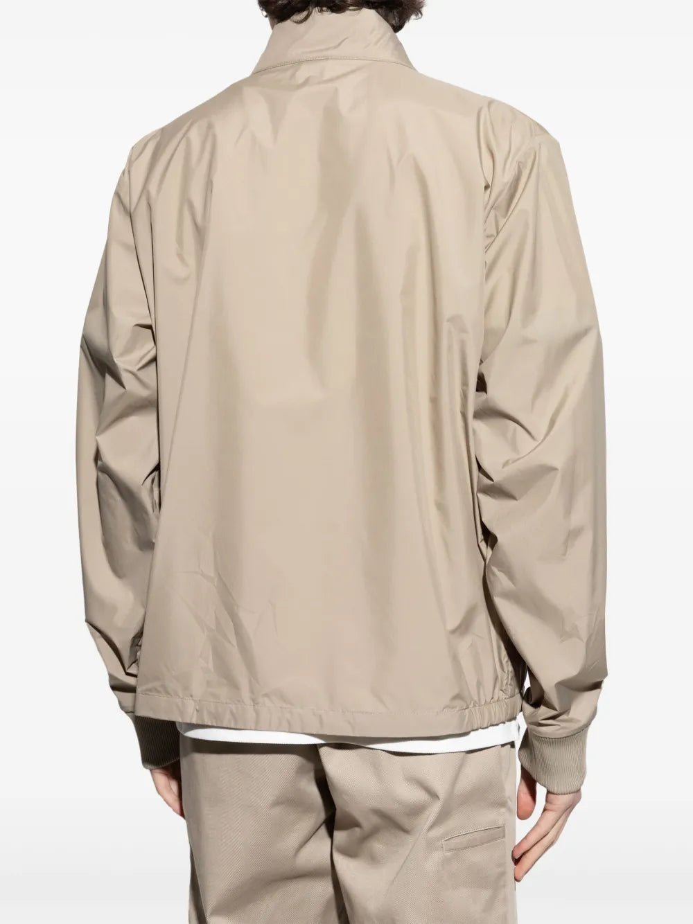 Imagem da jaqueta removível Verney Beige da Moncler para Homens - Temporada Primavera-Verão 2025 - Vista Detalhe 10
