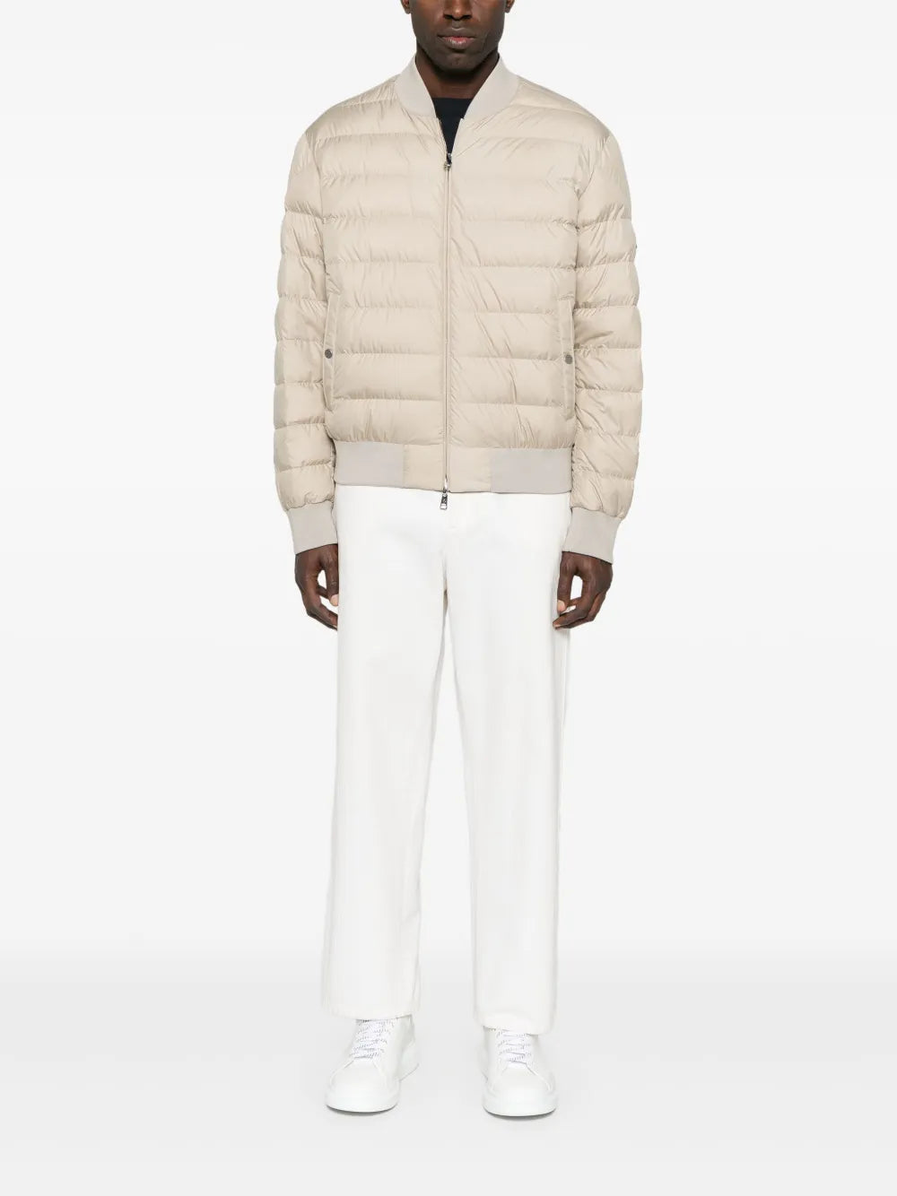 Imagem do Bomber Reversível Villerest da Moncler para Homem - Temporada Primavera-Verão 2025 - Detalhe 10