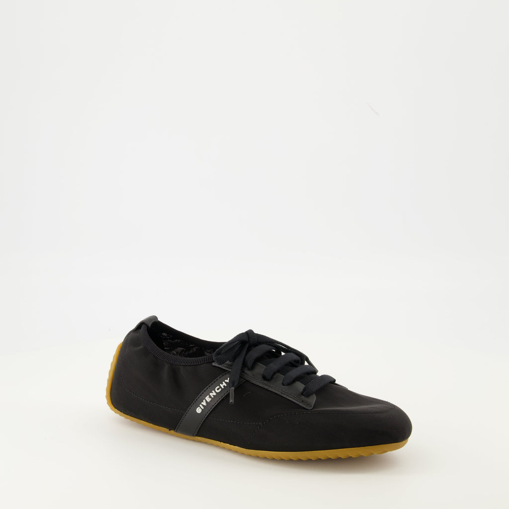 Givenchy Sneakers, Le Basket Slim Powder, Luxury Footwear, Fashion Sneakers, Stylish Sneakers