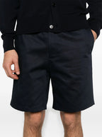 Image de shorts en coton navy par Ami PARIS pour hommes - Saison Printemps-Été 2025 - Détail Vue 7