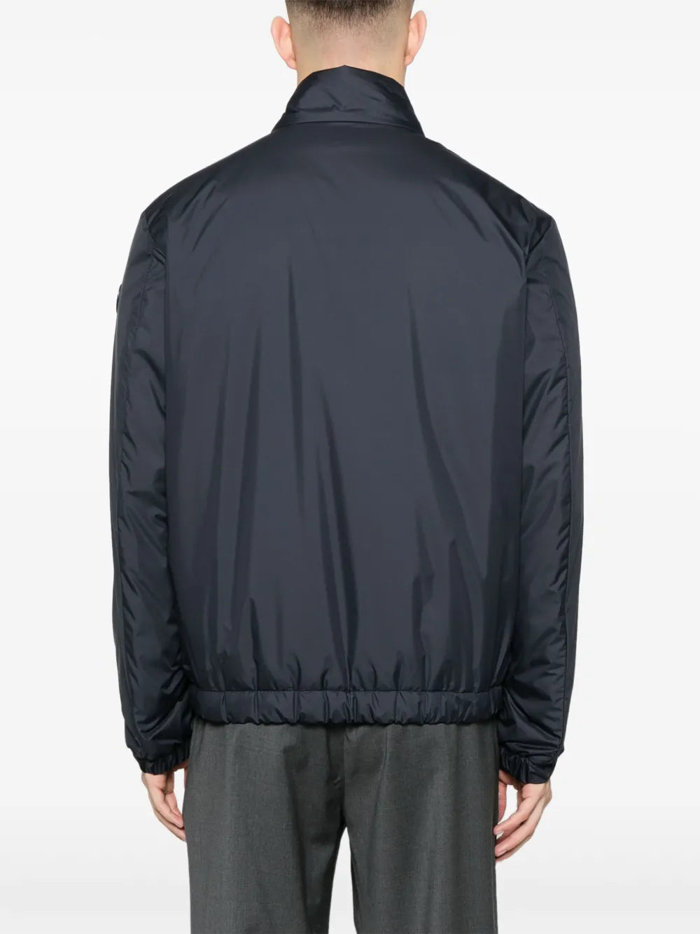 Imagem do casaco Berre da Moncler para homens - Temporada Primavera-Verão 2025 - Detalhe 6
