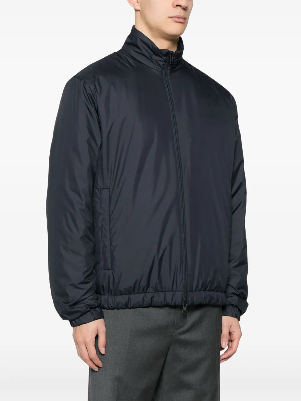 Imagem do casaco Berre da Moncler para homens - Temporada Primavera-Verão 2025 - Detalhe 1