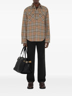 Immagine della camicia a quadri in cotone e lino di Burberry per uomo - Stagione Primavera-Estate 2025 - Vista dettaglio 7