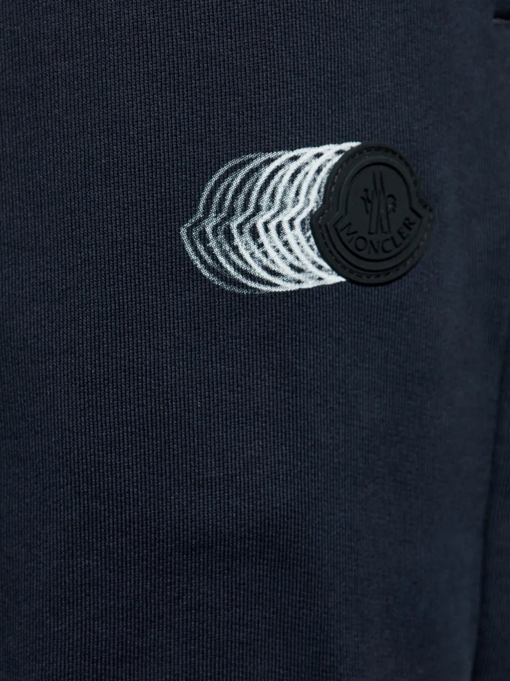 Bilde av joggebukser med marineblått logo fra Moncler for menn - Sesong Vår-Sommer 2025 - Detalj 7