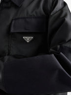 Image d'une veste en nylon noir de Prada pour hommes - Saison Printemps-Été 2025 - Détail vue 7