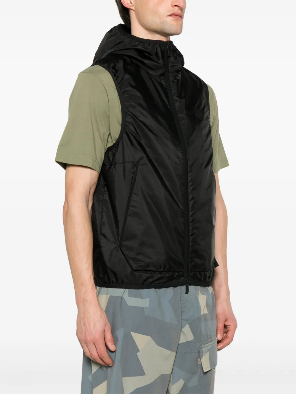 Image of Moretan Vest by Moncler for Men - Season Spring-Summer 2025 - Detail View 1
