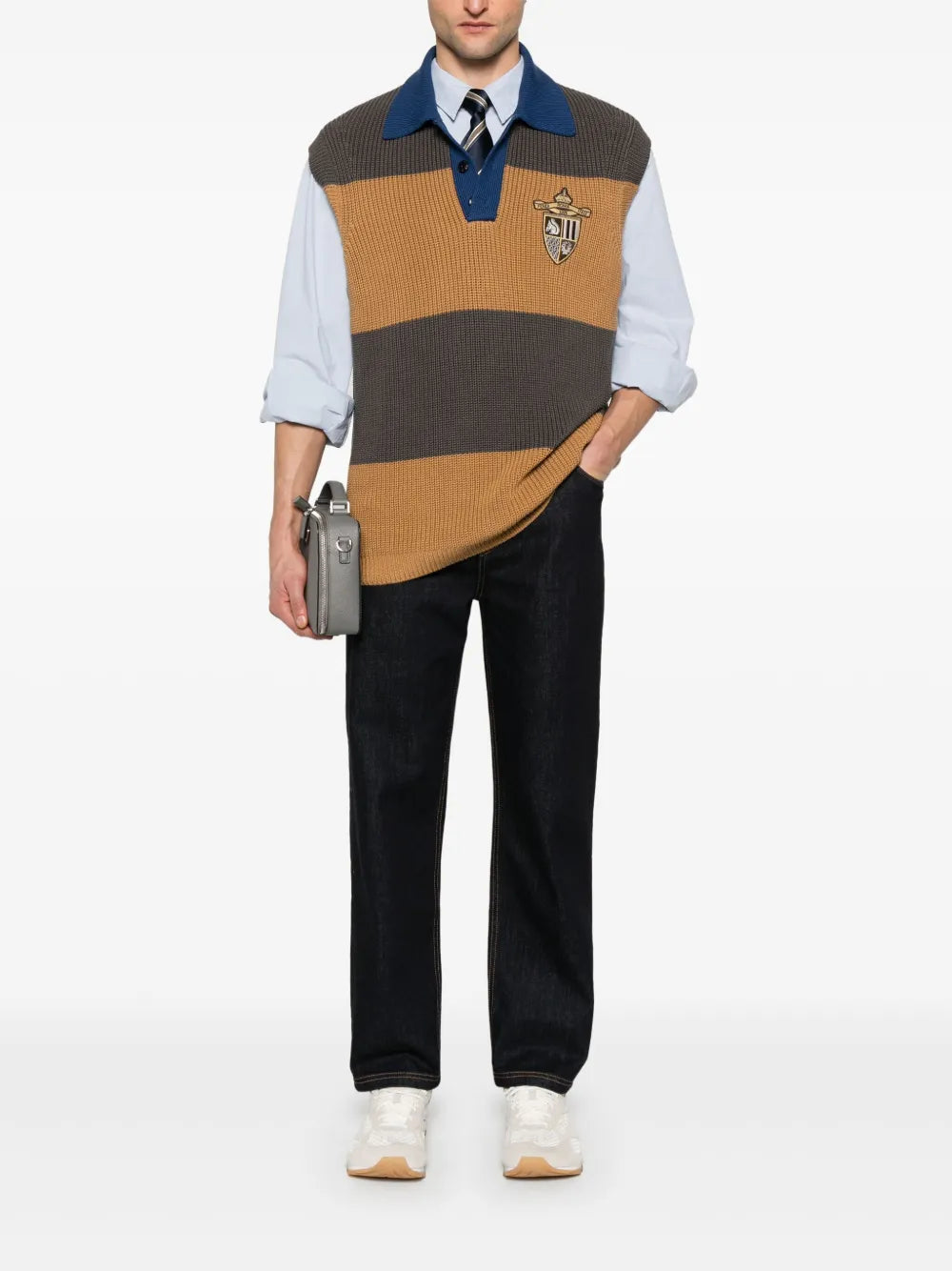 Gelbes und Braun ärmelloses Polo