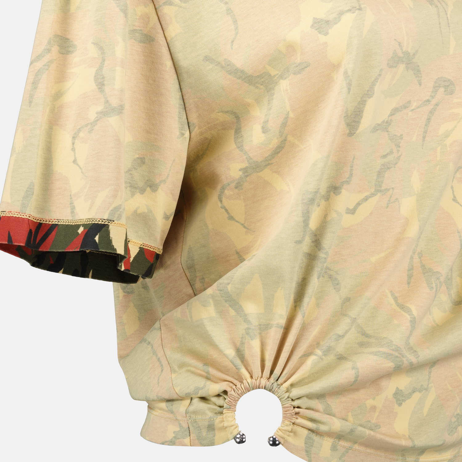 camouflage t-shirt, cotton t-shirt, round neck t-shirt, short sleeve shirt, signature details