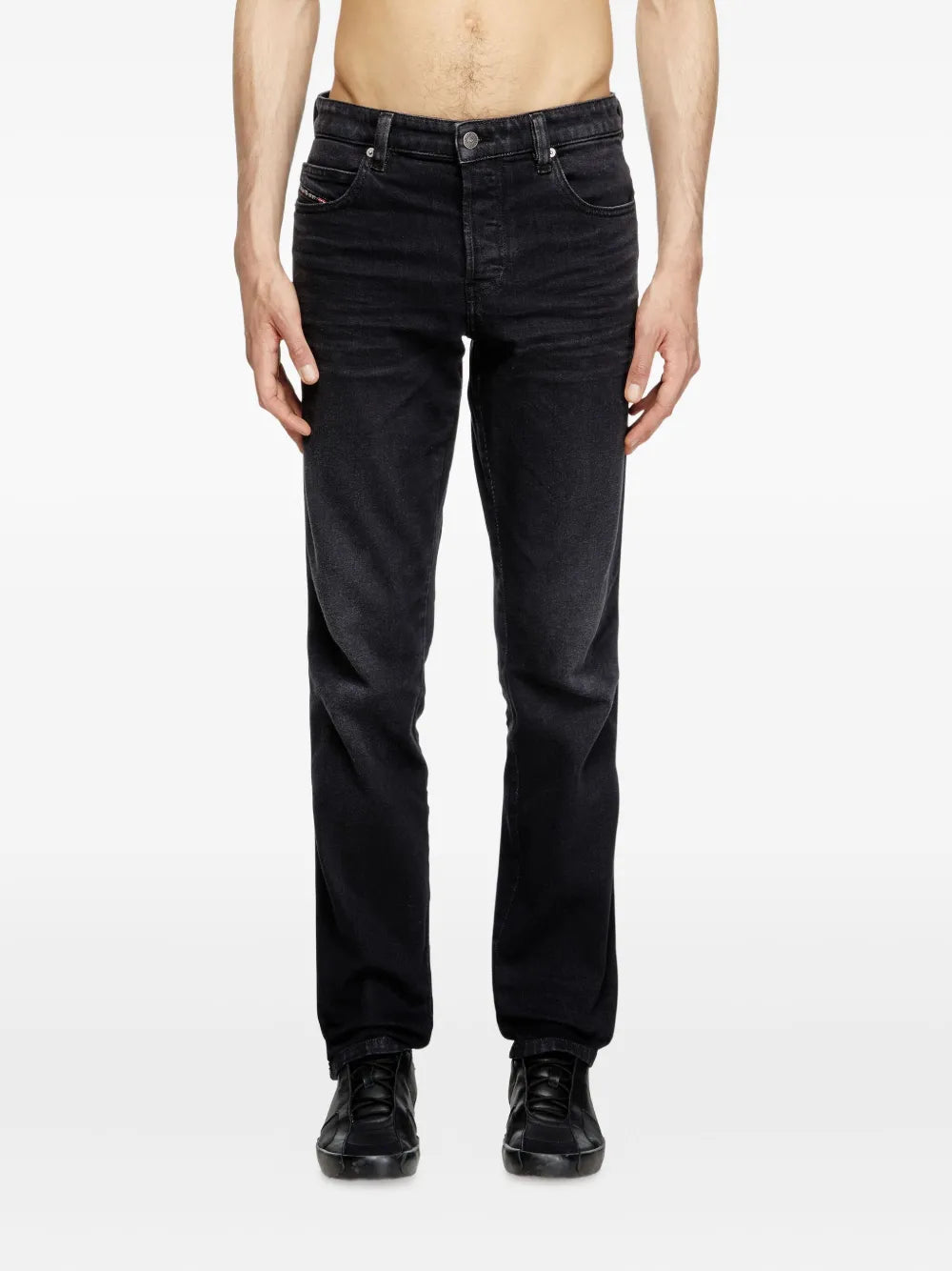 Image du Jean D-Vyl 1993 L.32 Noir Délavé par Diesel pour Hommes - Saison Automne-Hiver 2025 - Vue du Modèle 2