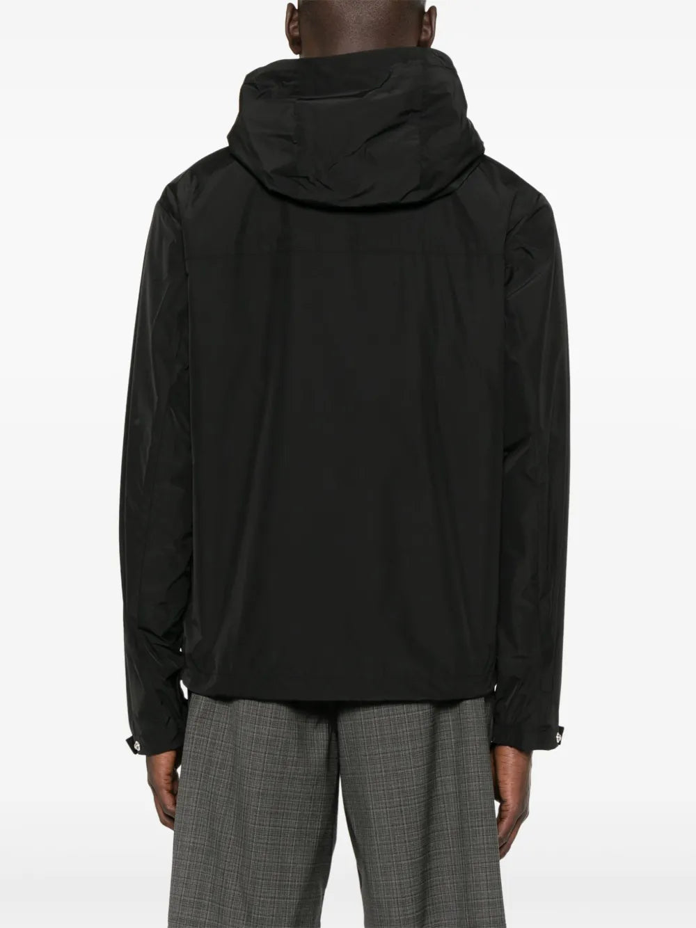 Imagem da jaqueta corta-vento Fuyue da Moncler para Homens - Temporada Primavera-Verão 2025 - Vista Detalhe 6