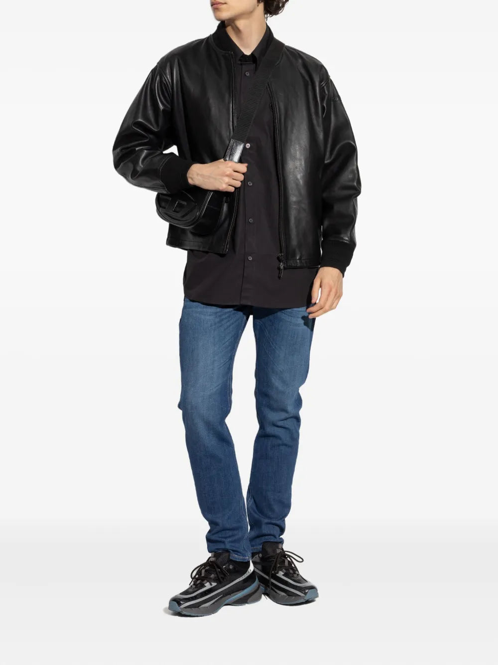 Imagen de Jean Sleenker de Diesel para Hombres - Temporada Otoño-Invierno 2025 - Vista del modelo 1