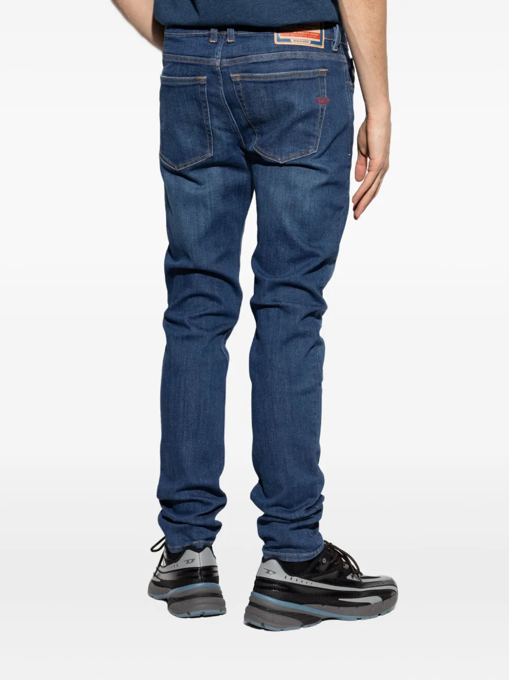 Imagem de Jean Sleenker 1979 da Diesel para Homens - Temporada Outono-Inverno 2025 - Vista modelo 3