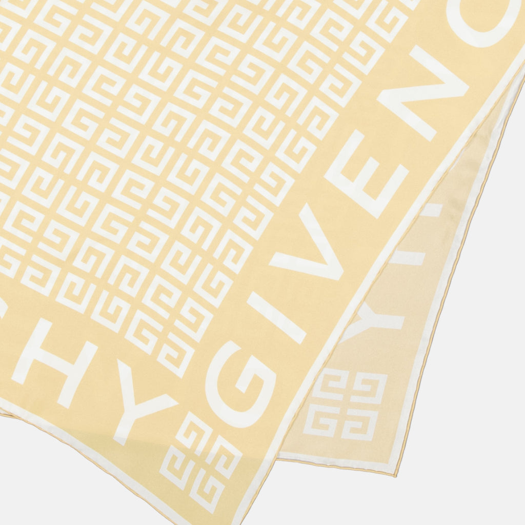Image du foulard carré en soie 4G de Givenchy pour femmes - Saison Printemps-Été 2025 - Détail Vue 2