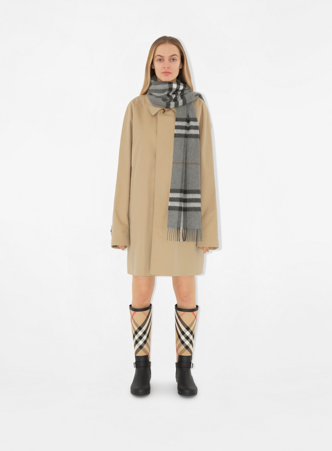 cashmere scarf, luxury accessory, Burberry scarf, plaid scarf, elegant cashmere