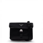 Mini Pouch aus Re-Nylon und schwarzem Leder