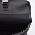 Mini Pouch aus Re-Nylon und schwarzem Leder