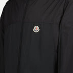 Immagine della giacca nera Kona di Moncler per unisex - Stagione Autunno-Inverno 2024 - Dettaglio Vista 1