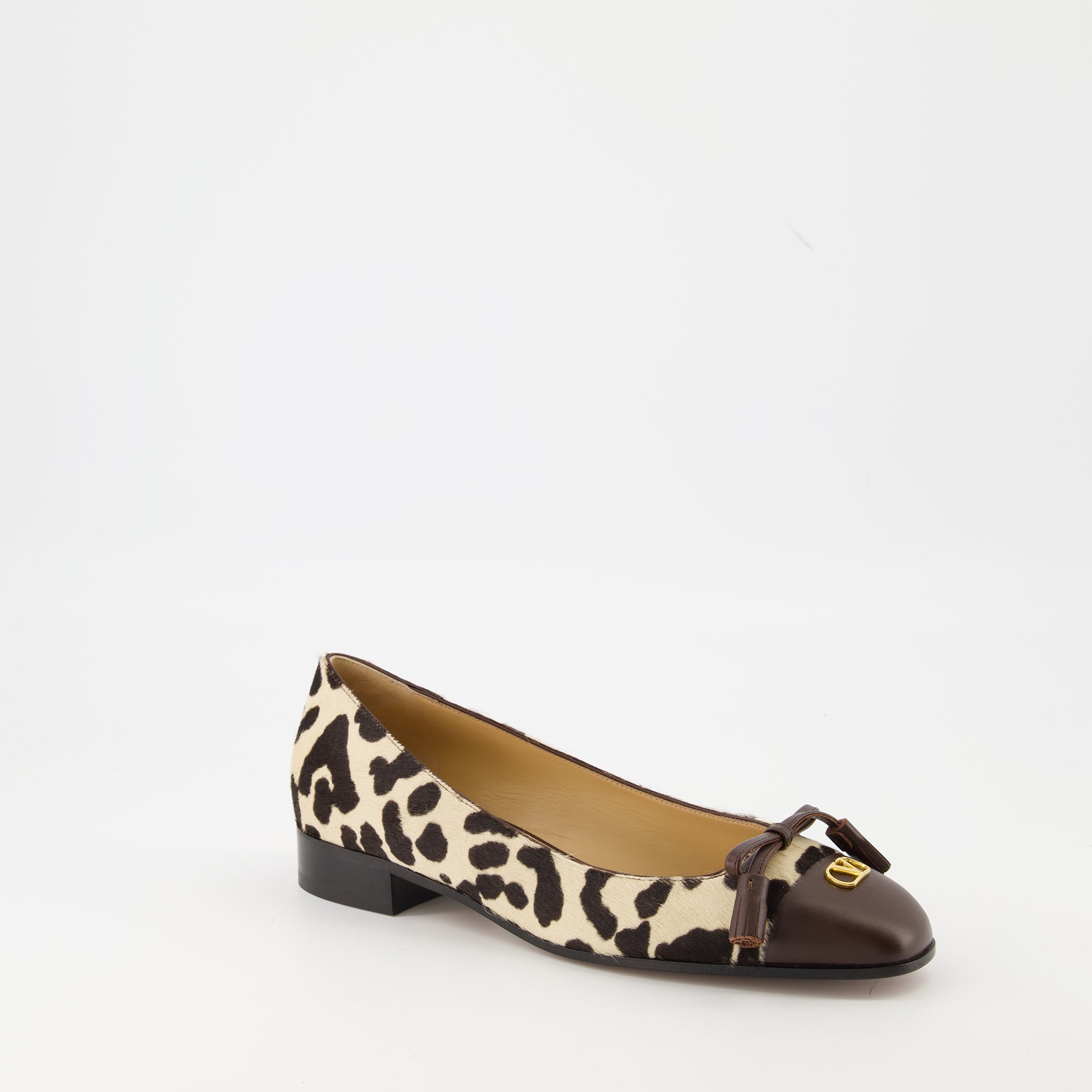 Valentino Garavani ballerines, leopard print shoes, luxury slip-on ballet flats, VLogo Signature footwear, designer leather ballerinas