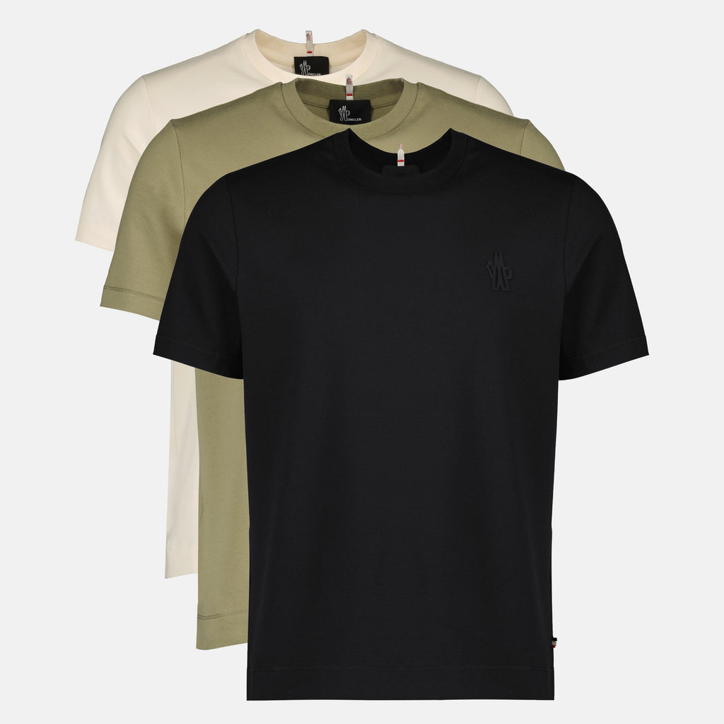 三枚セットのコットンTシャツ
