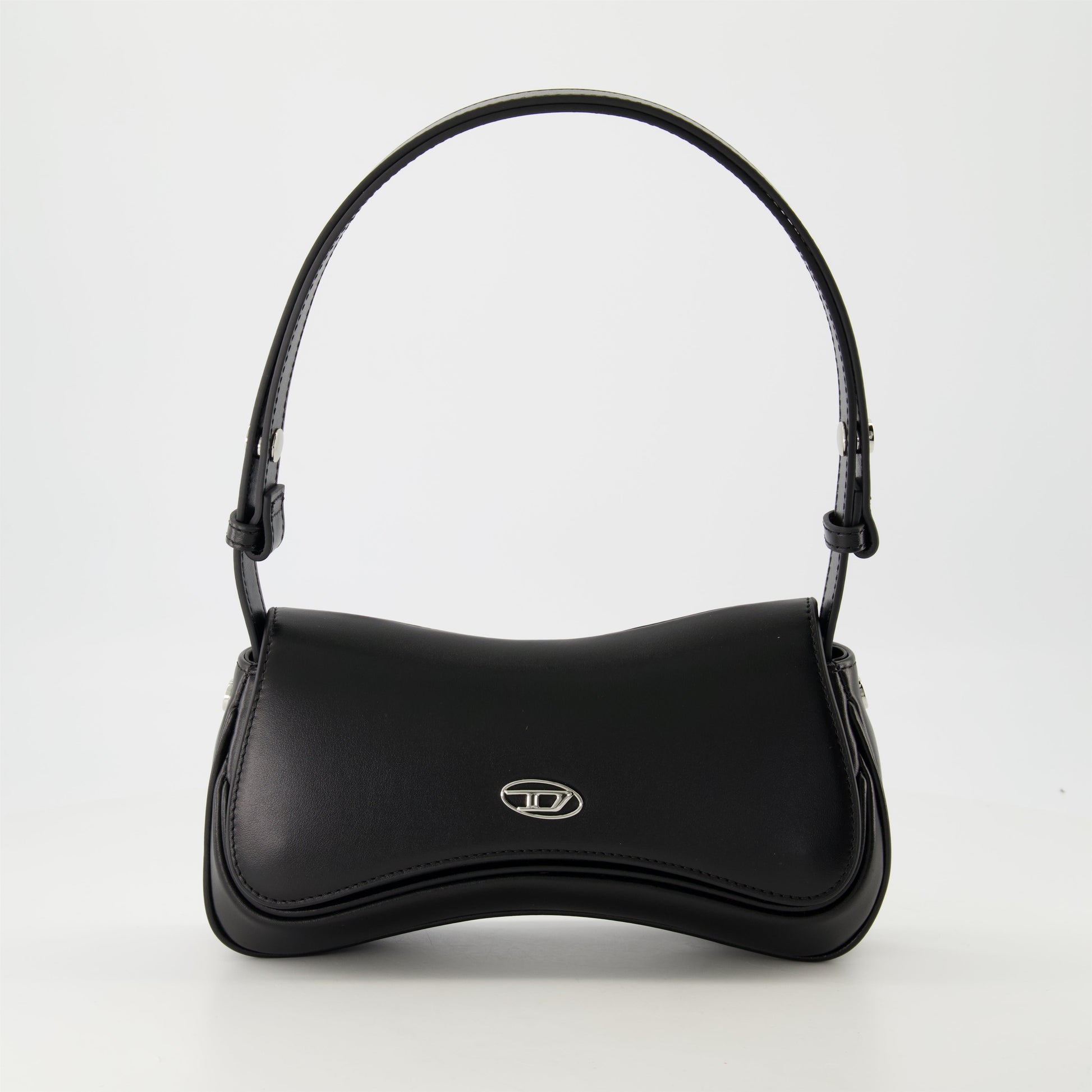 Sac Play, leather handbag, metallic logo, flap closure, detachable strap