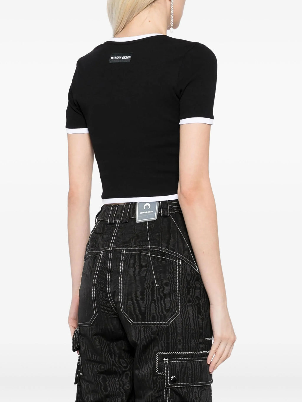 Image du Moon Noir Crop Top de Marine Serre pour femmes - Saison Automne-Hiver 2025 - Vue du modèle 3