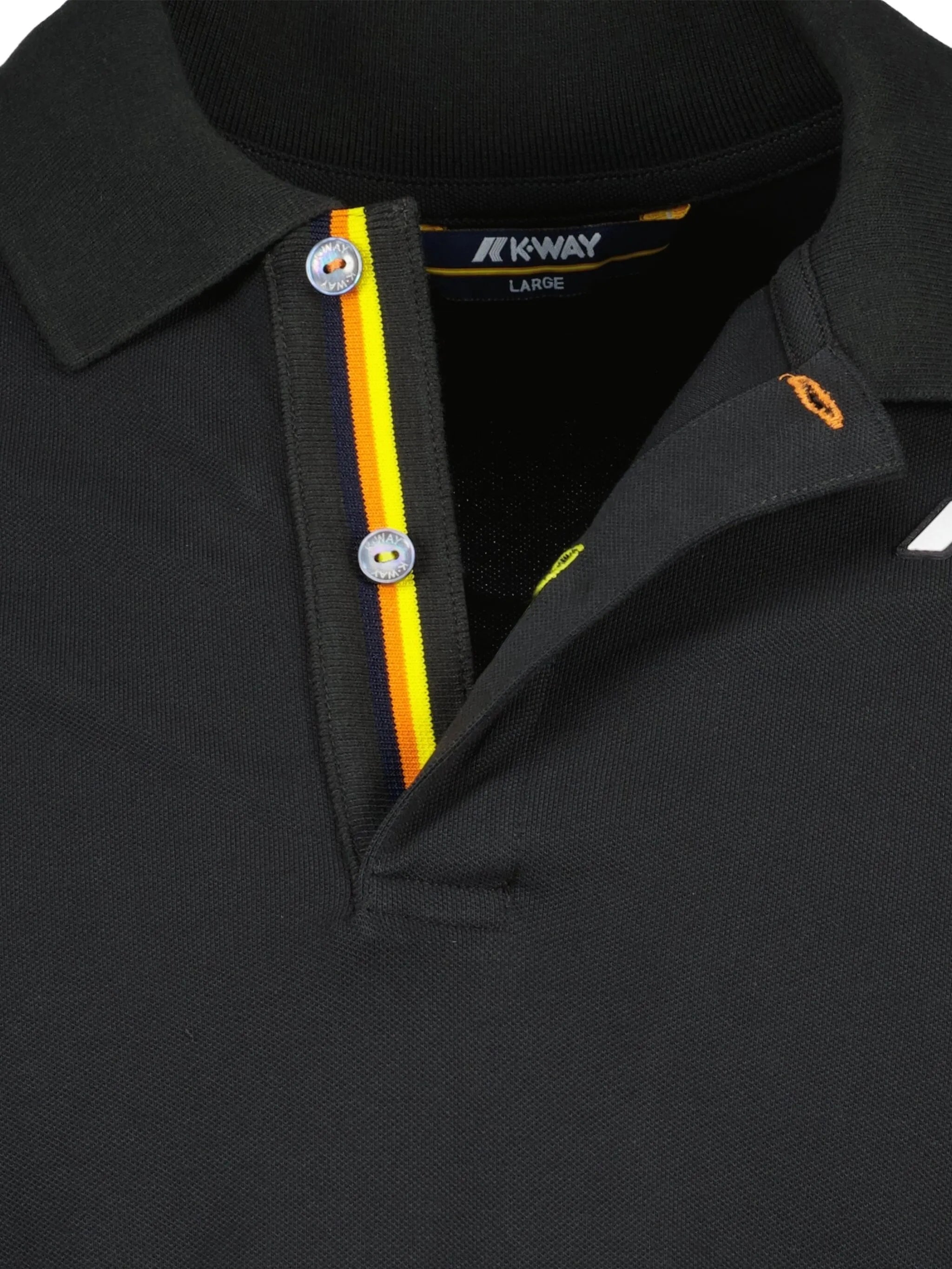 K-Way의 남성용 폴로 비니 블랙 이미지 - 2025 봄-여름 시즌 - 모델 보기 3