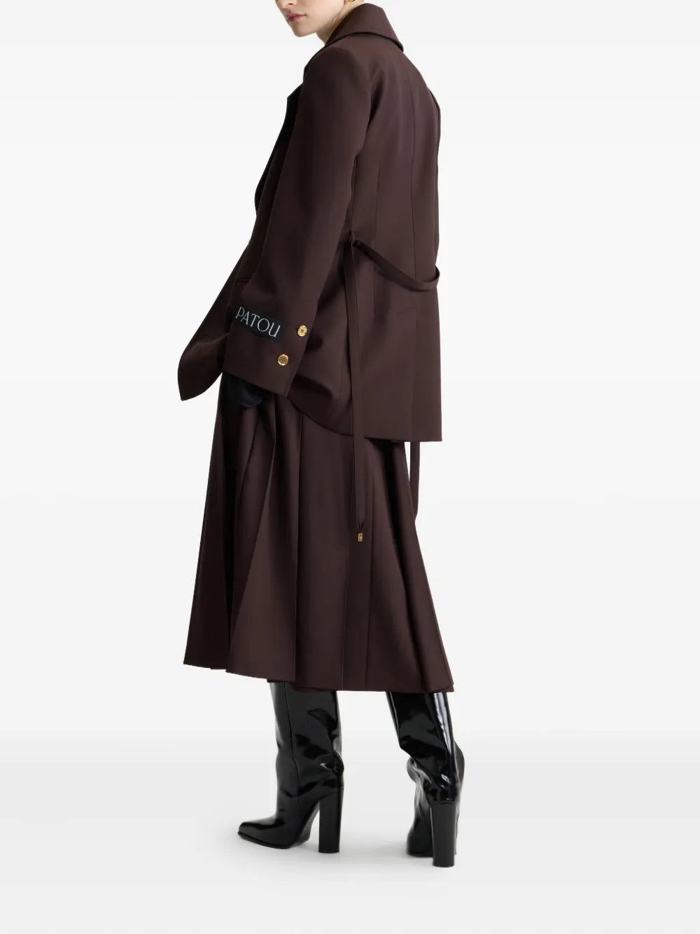 Brauner Wollmittel langer Mantel