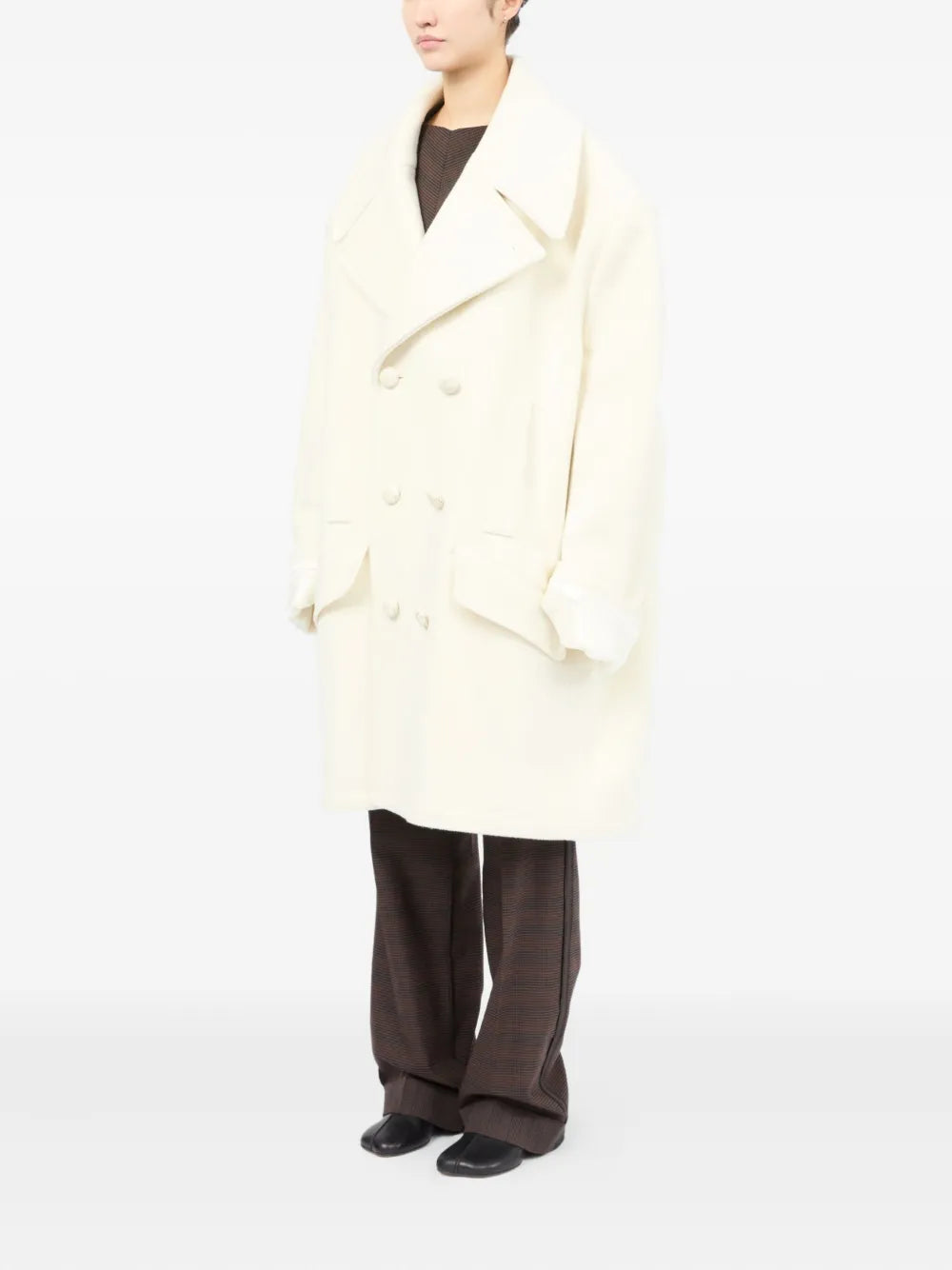 Image of White Wool Coat by Mm6 for Women - Season Autumn-Winter 2025 - Model view 4