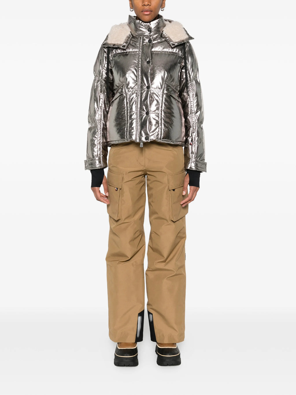 Image of Calaque Metallic Puffer by Moncler Grenoble for Women - Season Autumn-Winter 2025 - Model view 1