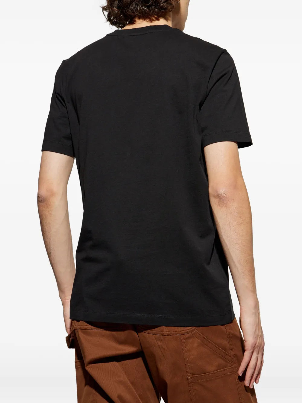 Conjunto de Camisetas Negras con Logo