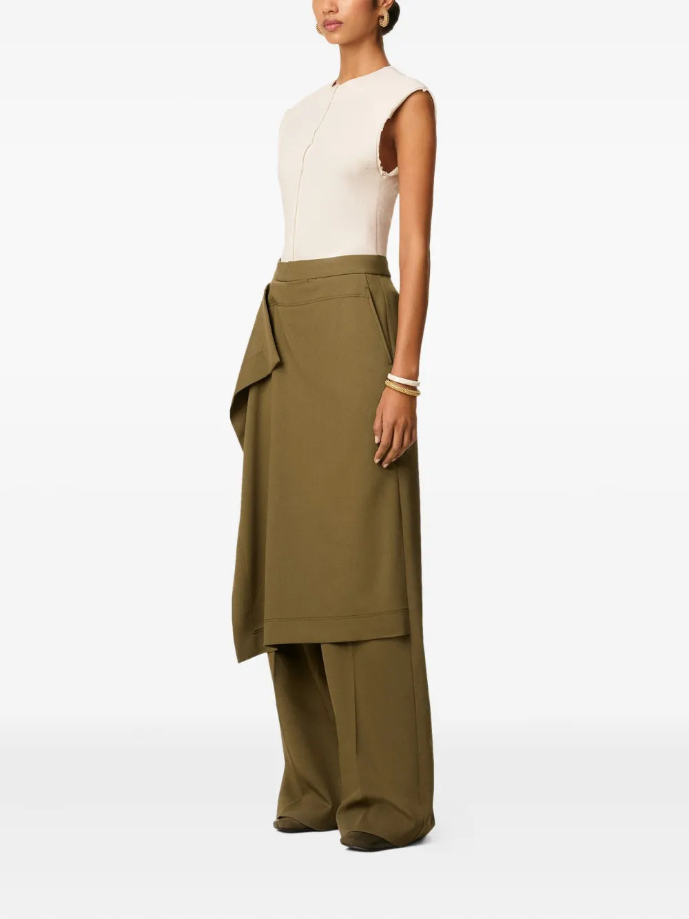 Image of Kaki Wide-leg Pants by Ami PARIS for Women - Season Autumn-Winter 2025 - Model view 2