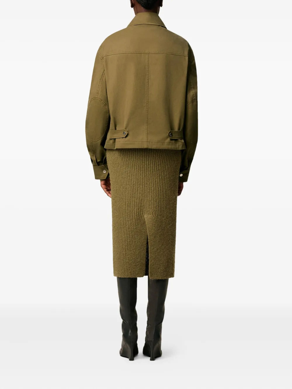 Ami PARISの作業ジャケットKakiの画像、ユニセックス用 - 2025年秋冬シーズン - モデルビュー4