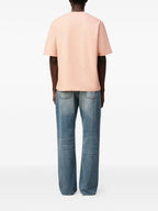 Bild des T-Shirts Logo Rose Clair von Ami PARIS für Unisex - Saison Herbst-Winter 2025 - Modellansicht 2